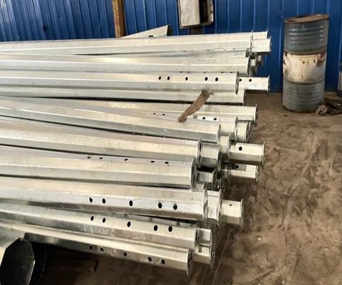 11.9M 8kn গ্যালভানাইজড ইলেকট্রিক মেরু তিন বিভাগের মাল্টিফাংশন সিঁড়ি শীর্ষ সঙ্গে সরবরাহকারী