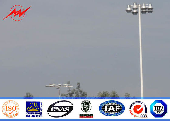 স্টেডিয়াম আলোর জন্য প্ল্যাটফর্ম বন্ধনী আর্ম সঙ্গে Galvanized অষ্টকোণী 45M উচ্চ মস্ত হাল্কা মেরু