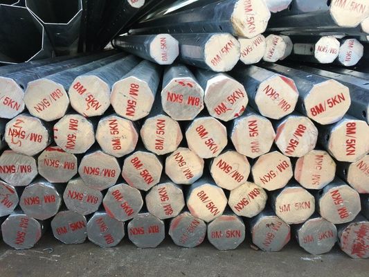 বিদ্যুৎ নেটওয়ার্কের জন্য উচ্চ শক্তি S500MC স্টিল পাওয়ার মেরু গরম গ্যালভানাইজড পৃষ্ঠ এবং স্টেইনলেস স্টীল ফিক্সড বোল্ট সহ