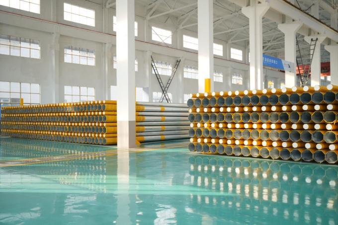 কাস্টম ডিজাইন স্ট্রিট লাইটিং জন্য বৈদ্যুতিক শক্তি মেরু উচ্চ মস্ত বাগান আলো 500km / h পর্যন্ত বায়ু প্রতিরোধের সঙ্গে 2